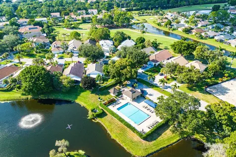 6861 Briarlake Circle Palm Beach Gardens FL 33418