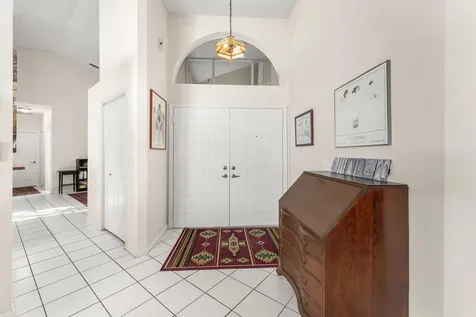 6861 Briarlake Circle Palm Beach Gardens FL 33418