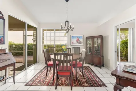 6861 Briarlake Circle Palm Beach Gardens FL 33418