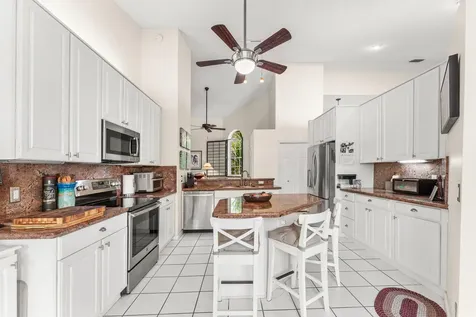 6861 Briarlake Circle Palm Beach Gardens FL 33418