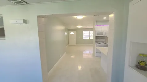 2802 Crown Court Delray Beach FL 33445