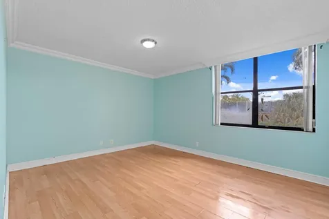 955 Egret Circle Delray Beach FL 33444