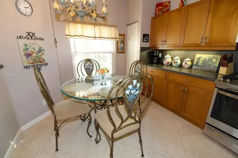 324 Nw Breezy Point Loop Port Saint Lucie FL 34986