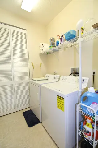 324 Nw Breezy Point Loop Port Saint Lucie FL 34986