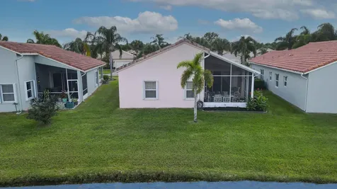 324 Nw Breezy Point Loop Port Saint Lucie FL 34986