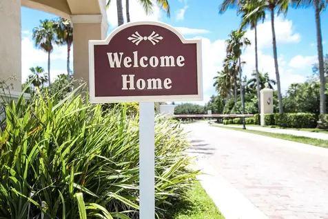 324 Nw Breezy Point Loop Port Saint Lucie FL 34986