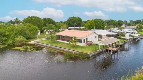 1185 Rosebud Avenue Okeechobee FL 34974