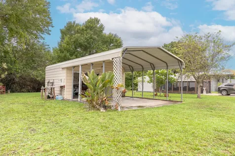 1185 Rosebud Avenue Okeechobee FL 34974