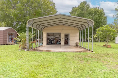 1185 Rosebud Avenue Okeechobee FL 34974