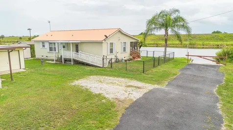 1185 Rosebud Avenue Okeechobee FL 34974