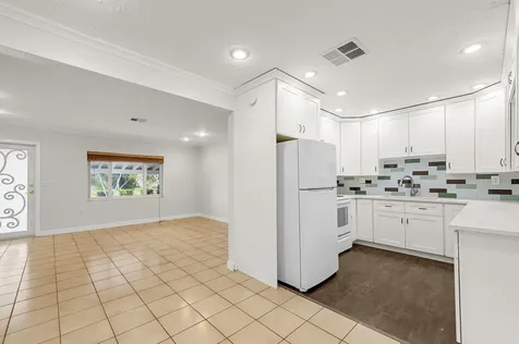 6901 Sw 27th Street Miramar FL 33023