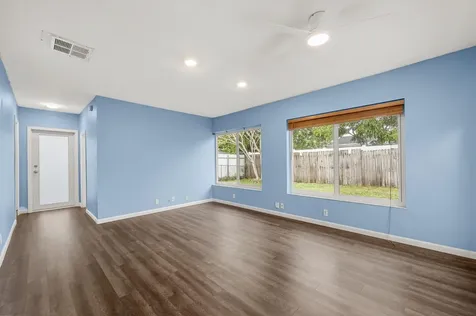 6901 Sw 27th Street Miramar FL 33023