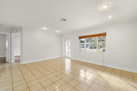 6901 Sw 27th Street Miramar FL 33023