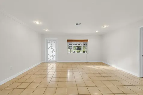 6901 Sw 27th Street Miramar FL 33023