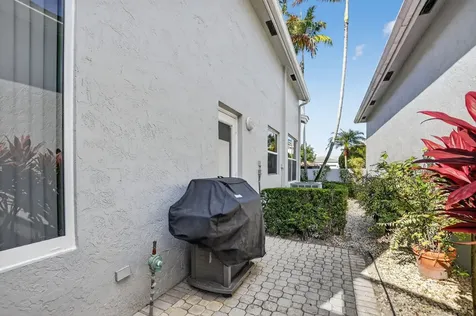 7816 Travlers Tree Drive Boca Raton FL 33433
