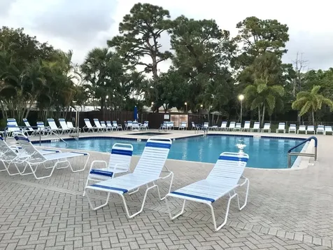 507 Alamanda Lane Deerfield Beach FL 33442