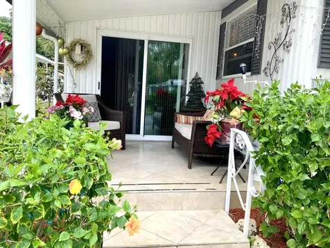 507 Alamanda Lane Deerfield Beach FL 33442