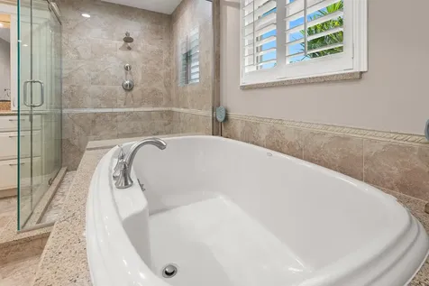 762 SE River Lane Port Saint Lucie FL 34983
