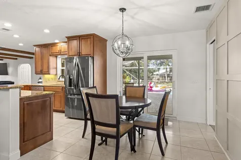 762 SE River Lane Port Saint Lucie FL 34983