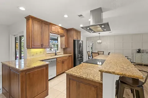 762 SE River Lane Port Saint Lucie FL 34983
