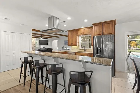 762 SE River Lane Port Saint Lucie FL 34983