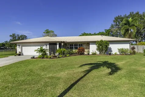 762 SE River Lane Port Saint Lucie FL 34983