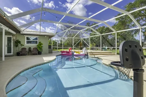 762 SE River Lane Port Saint Lucie FL 34983