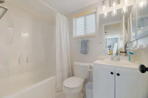 2164 Ne 1st Way Boynton Beach FL 33435