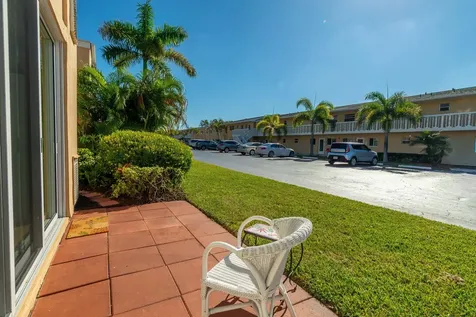 2164 Ne 1st Way Boynton Beach FL 33435