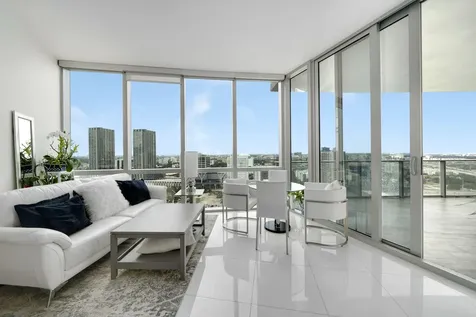 851 Ne 1st Avenue Miami FL 33132