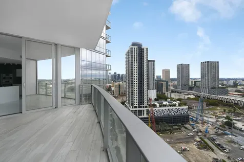 851 Ne 1st Avenue Miami FL 33132