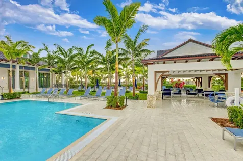 10405 Northbrook Circle Palm Beach Gardens FL 33412