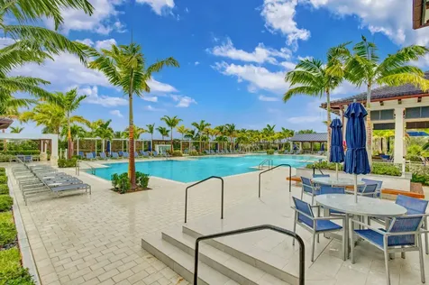 10405 Northbrook Circle Palm Beach Gardens FL 33412
