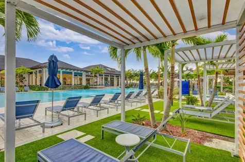10405 Northbrook Circle Palm Beach Gardens FL 33412