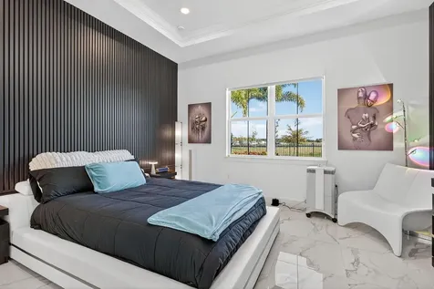 10405 Northbrook Circle Palm Beach Gardens FL 33412
