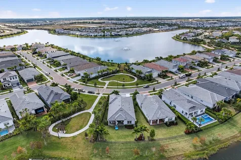 10405 Northbrook Circle Palm Beach Gardens FL 33412