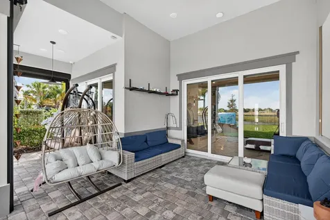 10405 Northbrook Circle Palm Beach Gardens FL 33412