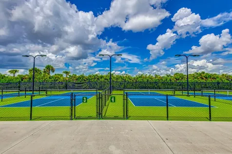 10405 Northbrook Circle Palm Beach Gardens FL 33412