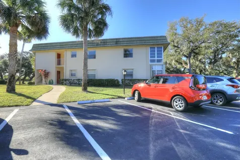 6 Vista Gardens Trail Vero Beach FL 32962