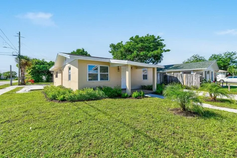 1301 W 25th Street Riviera Beach FL 33404