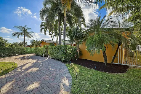 801 Nw 4th Avenue Boca Raton FL 33432