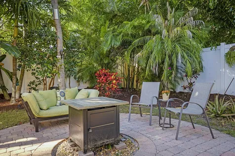 801 Nw 4th Avenue Boca Raton FL 33432