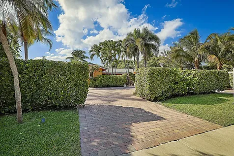 801 Nw 4th Avenue Boca Raton FL 33432