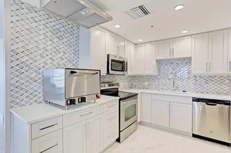 5280 N Ocean Drive Riviera Beach FL 33404