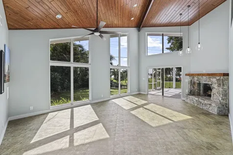 1538 39th Street West Palm Beach FL 33407