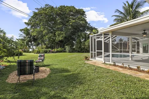 1538 39th Street West Palm Beach FL 33407