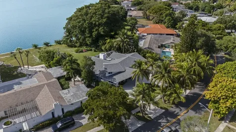 1538 39th Street West Palm Beach FL 33407
