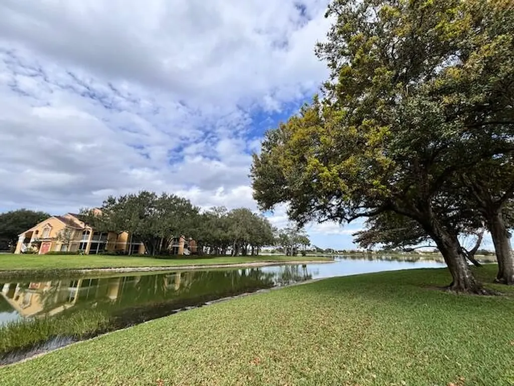 2371 NW 33rd Street Oakland Park FL 33309