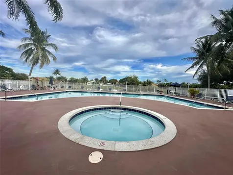 2371 NW 33rd Street Oakland Park FL 33309