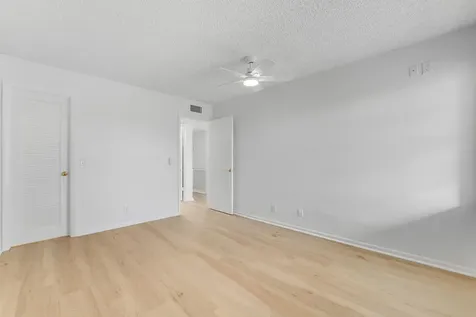 332 Flanders G Delray Beach FL 33484